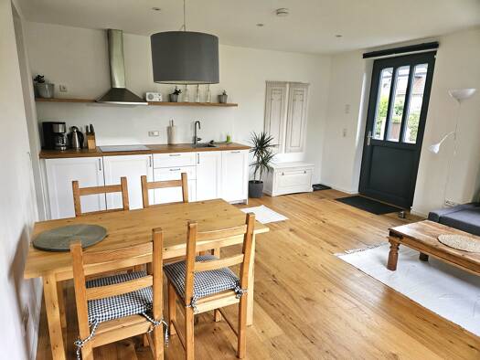 Studio zur Miete 830 € 2 Zimmer 45 m² frei ab 04.10.2026 Hauptstraße 16 Stahringen Radolfzell am Bodensee 78315
