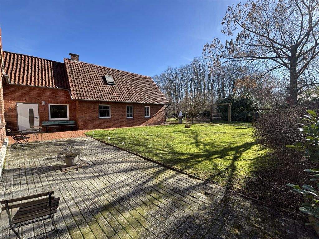 Immobilie in Stemwede - Haus mit 2 Wohnungen in ruhiger Lage - Bild 1