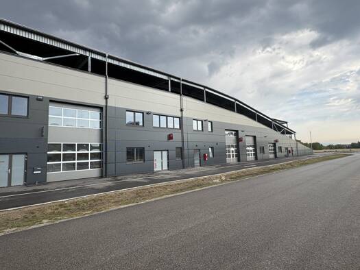 Lagerhalle zur Miete - Erstbezug 2.446 € 176 m² Lagerfläche Ansfelden 4052