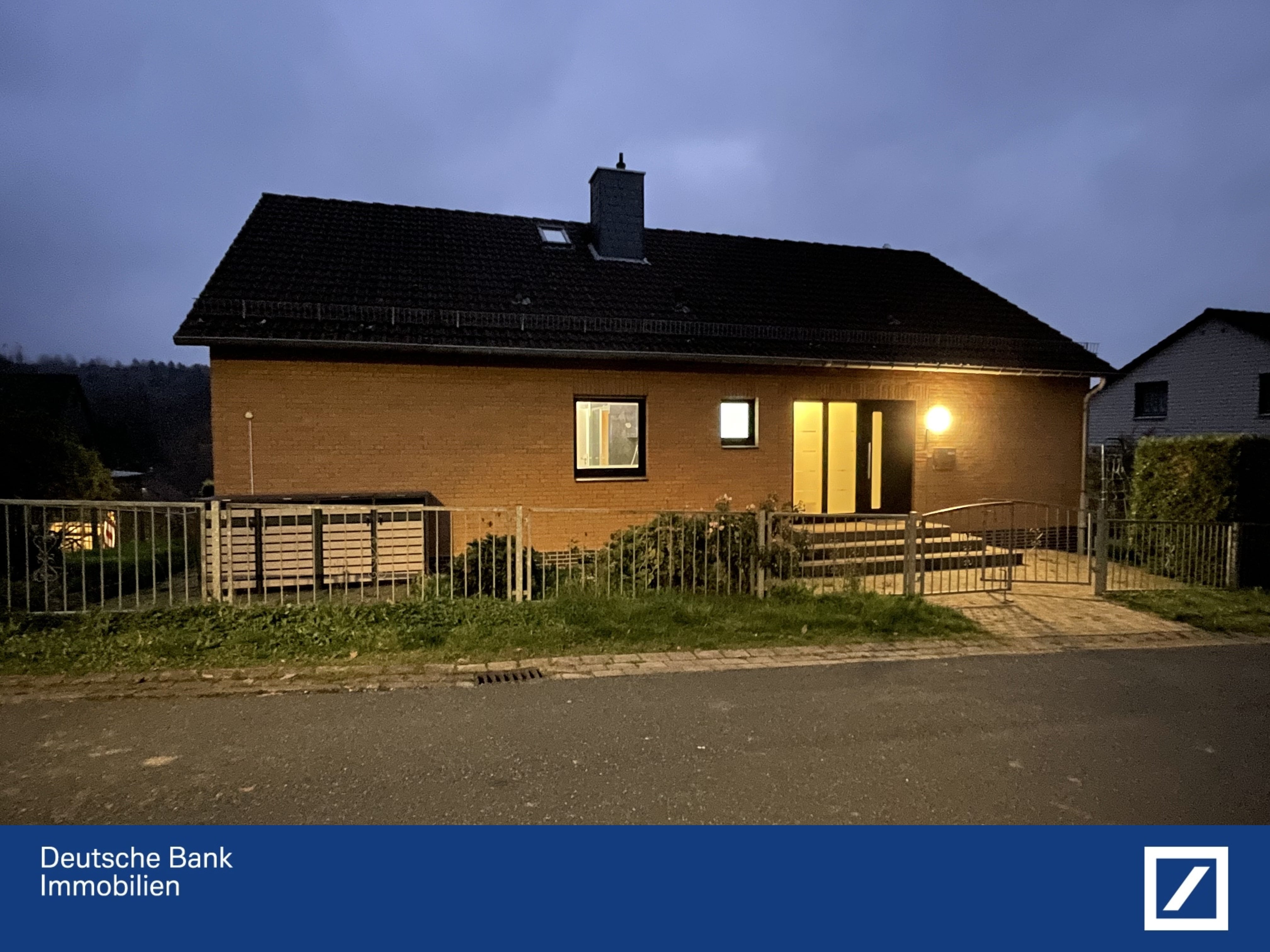 Einfamilienhaus zum Kauf provisionsfrei 390.000 € 4 Zimmer 130 m²<br/>Wohnfläche 608 m²<br/>Grundstück Freiheit Osterode 37520