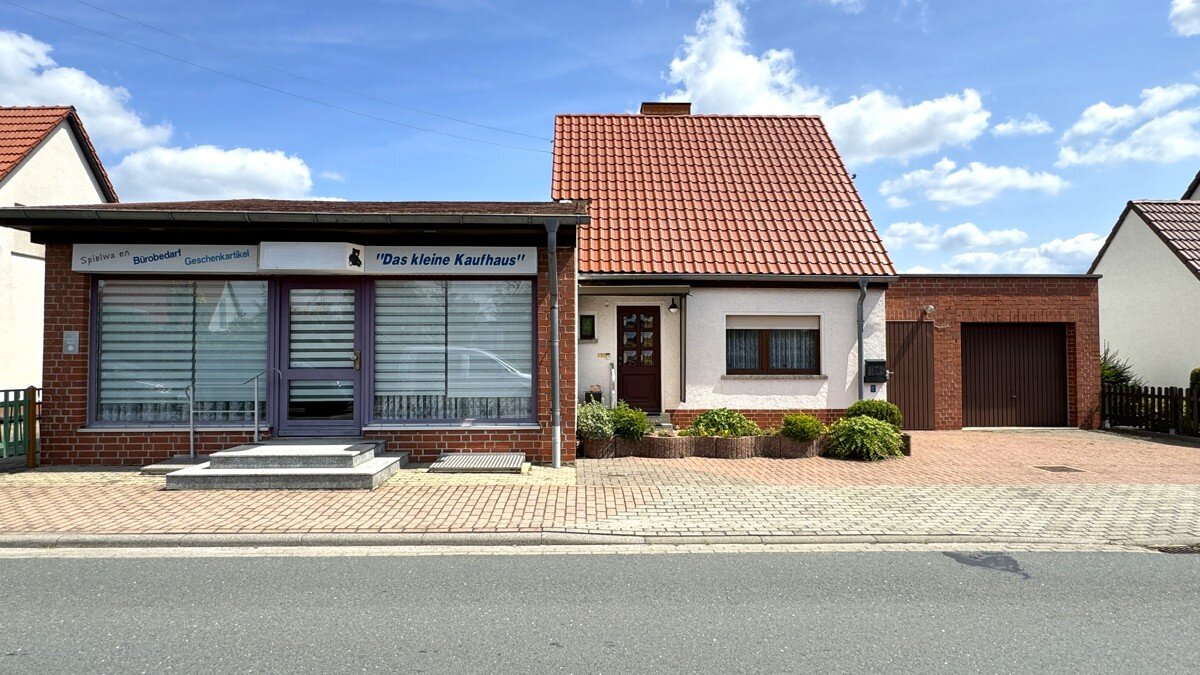 Haus zum Kauf 175.000 € 7 Zimmer 153 m²<br/>Wohnfläche 694 m²<br/>Grundstück Raguhn Raguhn 06779