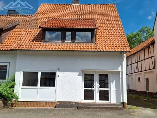 Reihenendhaus zum Kauf 99.000 € 5 Zimmer 162 m² 138 m² Grundstück Sollingstraße 55 Lauenberg Dassel 37586