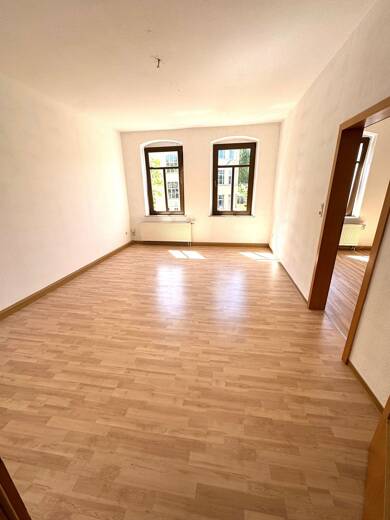 Wohnung zur Miete 345 € 2 Zimmer 69 m² 2. Geschoss frei ab sofort Karl-Liebknecht-Str. Ostviertel Gera 07545