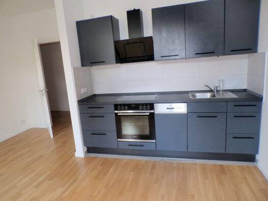 Wohnung zur Miete 325 € 2 Zimmer 50 m² 1. Geschoss Werdau Werdau 08412