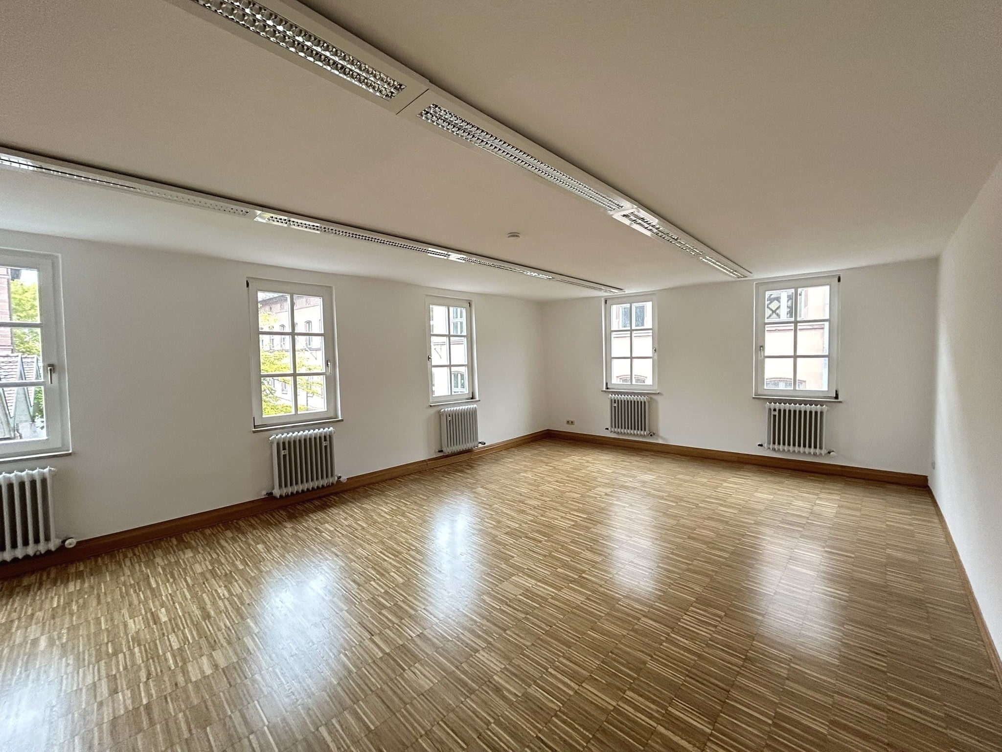 Wohnung zur Miete 1.150 € 4 Zimmer 135 m²<br/>Wohnfläche Lohr Lohr 97816