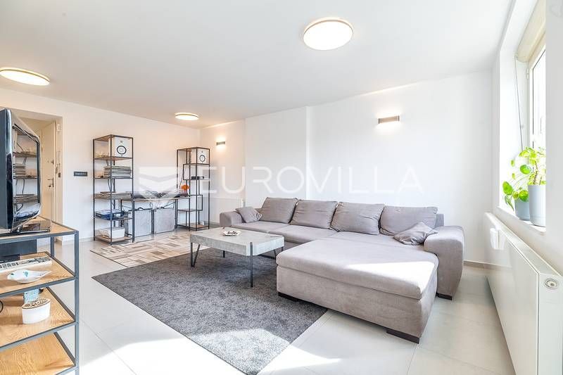 Wohnung zum Kauf 216.000 € 1 Zimmer 57 m²<br/>Wohnfläche 3.<br/>Geschoss hercegovacka Pantovcak 10000