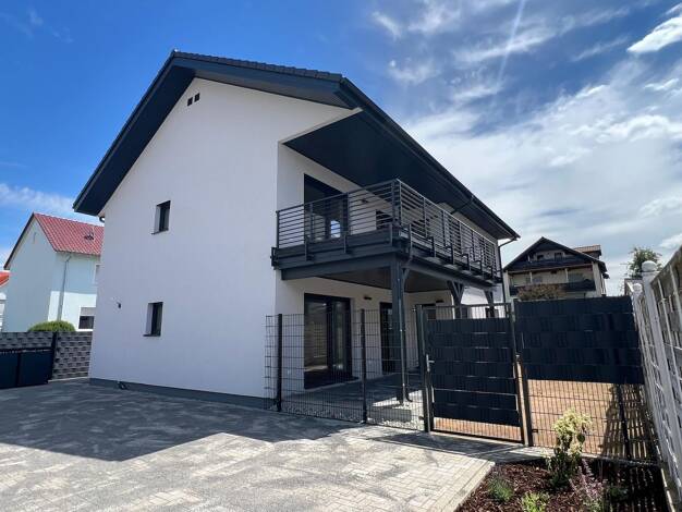 Wohnung zur Miete 1.600 € 4 Zimmer 106 m² Geschoss 1/2 frei ab sofort Rosenstraße Wenigumstadt Großostheim 63762