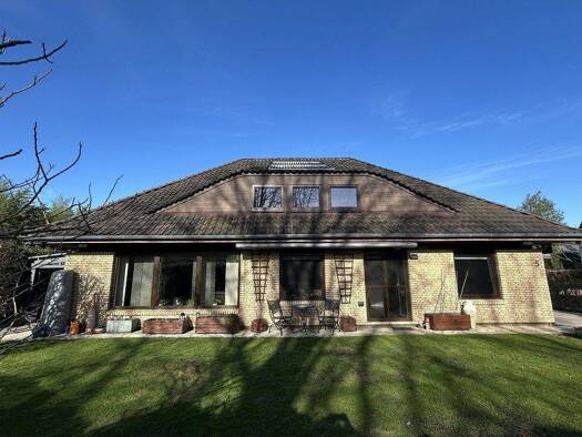 Einfamilienhaus zum Kauf 1.150.000 € 6 Zimmer 299,5 m² 1.393 m² Grundstück Borstel Winsen 21423