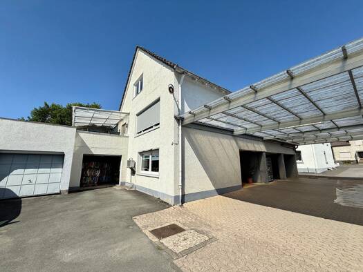 Einfamilienhaus zum Kauf 598.000 € 8 Zimmer 240 m² 1.748 m² Grundstück Innenstadt Bad Salzuflen 32105