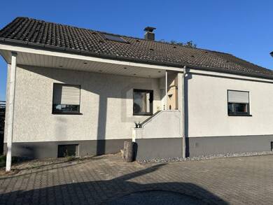Einfamilienhaus zur Miete 3.000 € 6 Zimmer 157 m² 200 m² Grundstück Petersweg Mainz-Kastel 55252