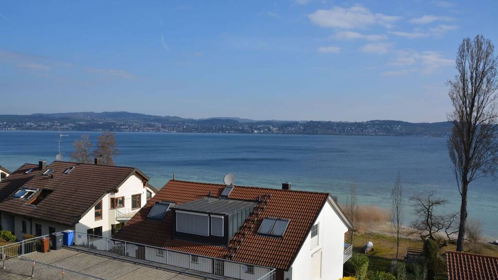 Wohnung zur Miete 1.970 € 4 Zimmer 140 m² Geschoss 2/3 frei ab sofort Dingelsdorf Konstanz 78465