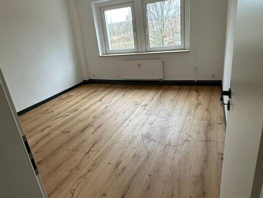 Wohnung zur Miete 361 € 2 Zimmer 51,6 m² 1. Geschoss frei ab 01.11.2026 Pölbitz Zwickau 08058
