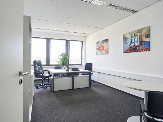 Bürofläche zur Miete 580 € 34 m² Bürofläche teilbar ab 34 m² Carl-Legien-Str. 15 Bieber Offenbach 63073