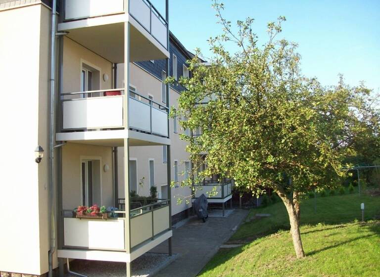 Wohnung zur Miete 240 € 1,5 Zimmer 42 m²<br/>Wohnfläche 1.<br/>Geschoss 01.06.2025<br/>Verfügbarkeit Lichtenwalder Straße 19 Ebersdorf Chemnitz 09131