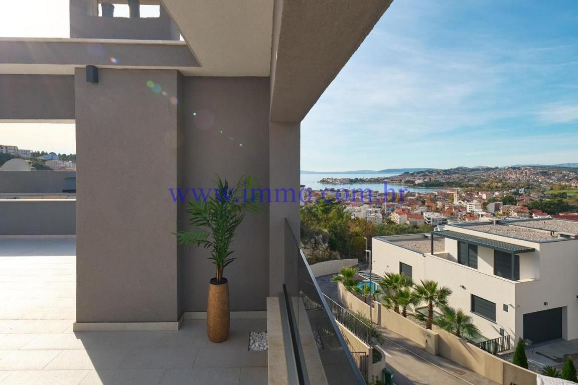 Haus zum Kauf 1.250.000 € 6 Zimmer 510 m²<br/>Wohnfläche 490 m²<br/>Grundstück Split