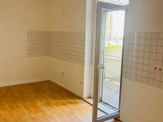 Haus zum Kauf 649.000 € 19 Zimmer 463,4 m² 187 m² Grundstück Essen 45276