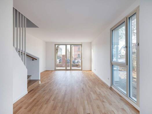 Reihenmittelhaus zur Miete - Erstbezug 1.535 € 5 Zimmer 130,5 m² frei ab 01.02.2026 Gransee 16775