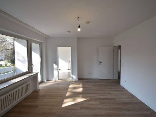Wohnung zur Miete 895 € 3 Zimmer 80,9 m² 1. Geschoss frei ab sofort Kampstraße 14 Fahrn Duisburg 47179