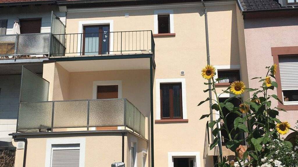 Mehrfamilienhaus zum Kauf 289.000 € 7 Zimmer 175 m² 240 m² Grundstück St. Ingbert Sankt Ingbert 66386