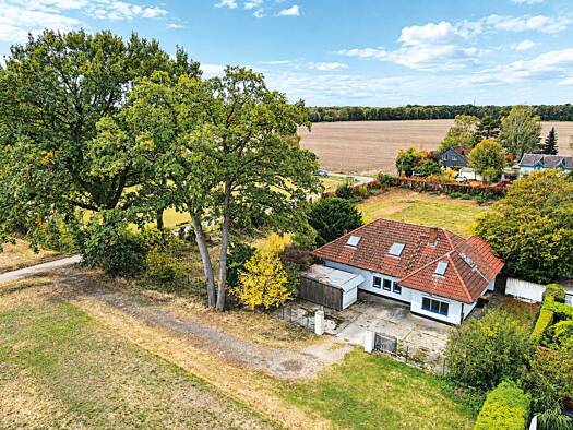 Einfamilienhaus zum Kauf 295.000 € 6 Zimmer 150 m² 1.324 m² Grundstück Moorstraße 15 Kirchhorst Isernhagen 30916