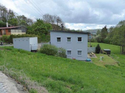 Doppelhaushälfte zur Miete 950 € 4 Zimmer 120 m² 300 m² Grundstück frei ab 01.12.2026 Giechkröttendorf Weismain 96260