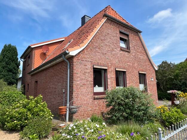 Einfamilienhaus zum Kauf 245.000 € 4 Zimmer 115,7 m² 1.370 m² Grundstück Kellinghusen 25548