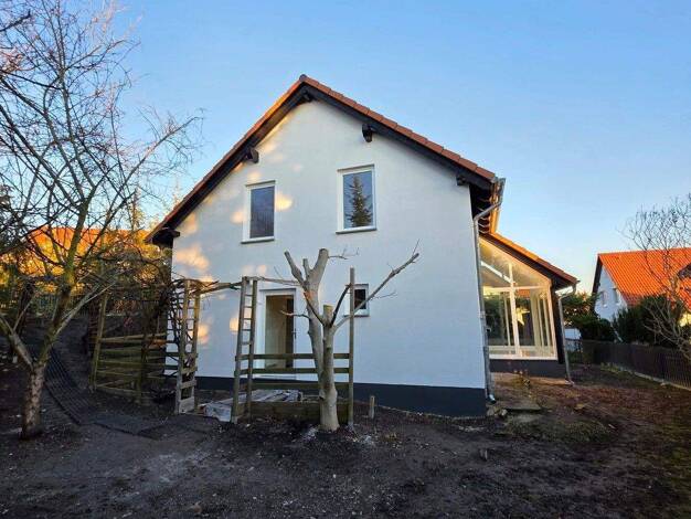 Einfamilienhaus zum Kauf provisionsfrei 380.000 € 5 Zimmer 121 m² 554 m² Grundstück Deumener Weg 1 Hohenmölsen 06679