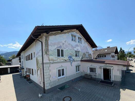 Mehrfamilienhaus zum Kauf als Kapitalanlage geeignet 2.100.000 € 18 Zimmer 503 m² 857 m² Grundstück Garmisch Garmisch-Partenkirchen 82467