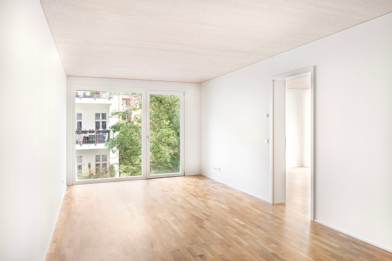 Wohnung zur Miete 1.584 € 2 Zimmer 64,4 m²<br/>Wohnfläche EG<br/>Geschoss Uhlandstraße 107A Wilmersdorf Berlin 10719