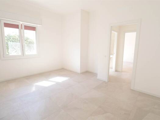 Studio zum Kauf 335.000 € 3 Zimmer 75 m² frei ab sofort Jesolo
