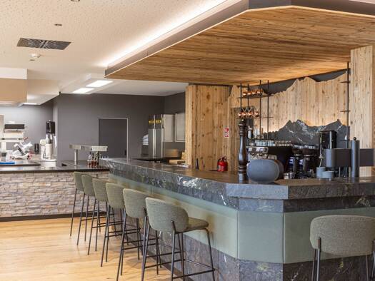 Restaurant zum Kauf 245 m² Gastrofläche Fiss 6533