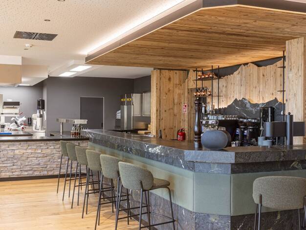 Restaurant zum Kauf 245 m² Gastrofläche Fiss 6533