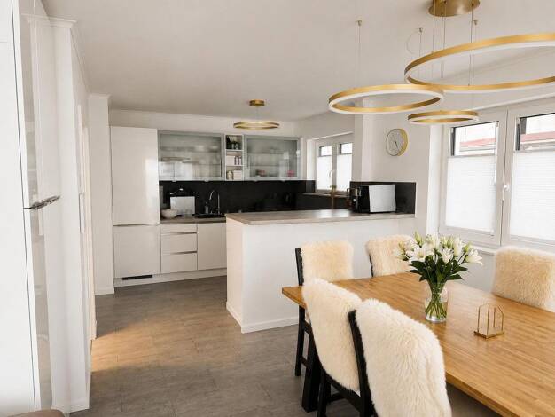 Doppelhaushälfte zur Miete 3.320 € 6 Zimmer 156 m² 390 m² Grundstück Hochheim Hochheim 65239