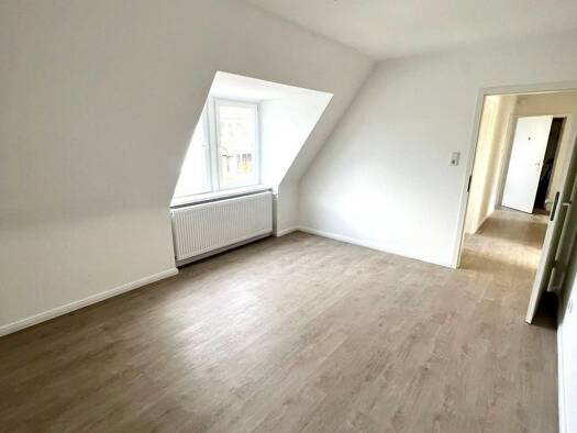 Wohnung zur Miete 825 € 2,5 Zimmer 60 m² 3. Geschoss Peterstraße 61 Elmshorn 25335