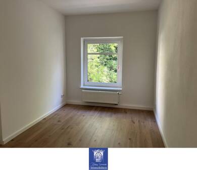 Wohnung zur Miete 316 € 2 Zimmer 37,1 m² frei ab 01.06.2025 Pirna Pirna 01796