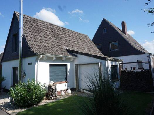 Mehrfamilienhaus zum Kauf provisionsfrei 199.000 € 9 Zimmer 160 m² 1.329 m² Grundstück Marienhafe 26529