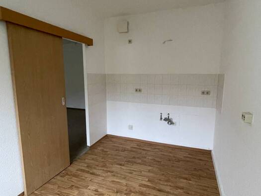 Wohnung zur Miete 320 € 2 Zimmer 57 m² 3. Geschoss Thomas-Müntzer-Straße 42 Neustadt Neustadt an der Orla 07806