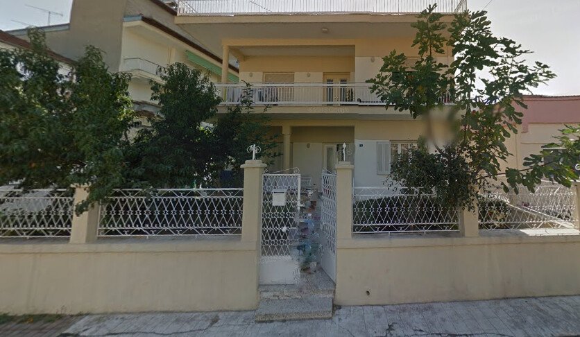 Einfamilienhaus zum Kauf 330.000 € 8 Zimmer 230 m²<br/>Wohnfläche 300 m²<br/>Grundstück Olympische Riviera