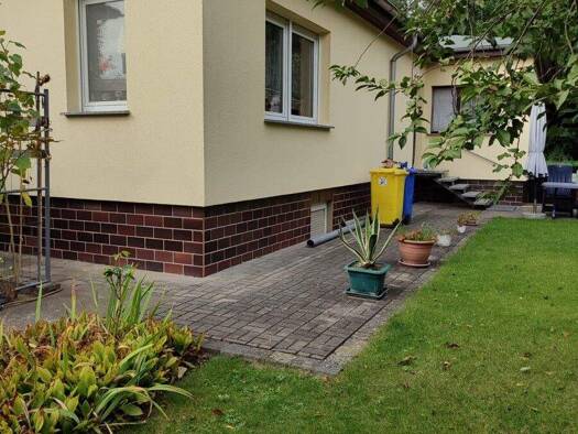 Einfamilienhaus zum Kauf 180.000 € 3 Zimmer 69,3 m² 674 m² Grundstück Delitzsch 04509