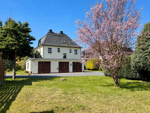 Einfamilienhaus zum Kauf 360.000 € 7 Zimmer 222 m² 2.219 m² Grundstück frei ab sofort Ruppertsgrüner Straße 7 Steinpleis Werdau 08412