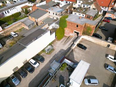 Haus zum Kauf als Kapitalanlage geeignet 169.000 € 1.069 m² Grundstück Göpenstraße 20 Sangerhausen Sangerhausen 06526