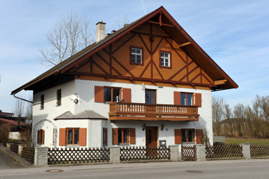 Einfamilienhaus zum Kauf 351.700 € 7,5 Zimmer 135 m² 342 m² Grundstück Unterdietfurt Unterdietfurt 84339