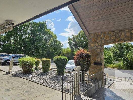 Einfamilienhaus zum Kauf 550.000 € 8 Zimmer 290 m² 718 m² Grundstück frei ab sofort Laistraße 9 Grünsfeld 97947