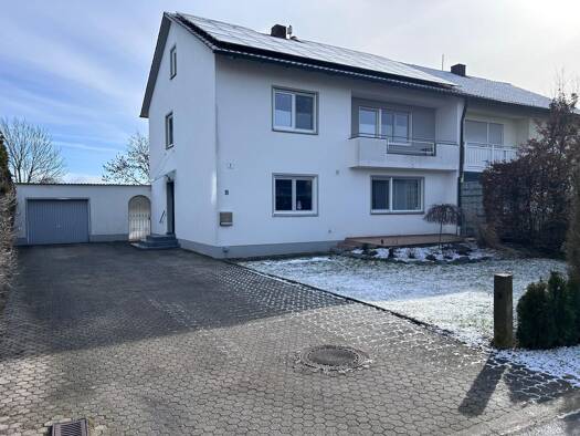 Doppelhaushälfte zur Miete 1.300 € 1 Zimmer 140 m² 720 m² Grundstück frei ab 01.05.2026 Eltheim Barbing 93092