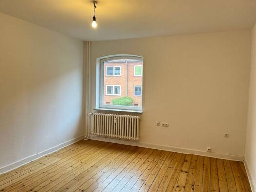 Wohnung zur Miete 479 € 2 Zimmer 43,3 m² EG frei ab 16.09.2026 Hertzstraße 36 Neumühlen-Dietrichsdorf Neumühlen - Dietrichsdorf 24149