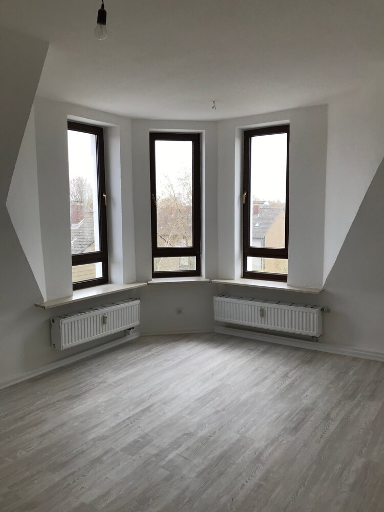 Wohnung zur Miete 598,60 € 3 Zimmer 82 m²<br/>Wohnfläche Schellenstraße 17-19 Beeck Duisburg 47139