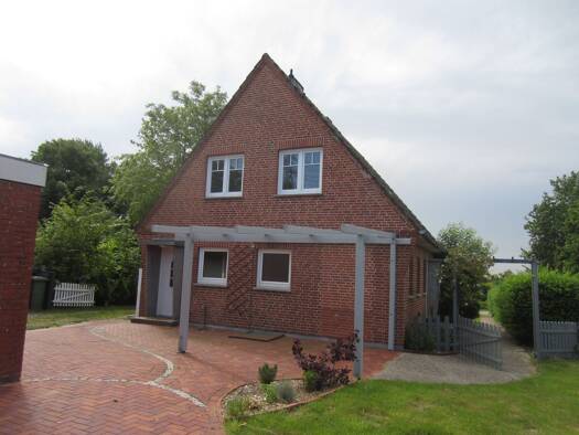 Einfamilienhaus zum Kauf 275.000 € 5 Zimmer 127 m² 977 m² Grundstück Breklum 25821