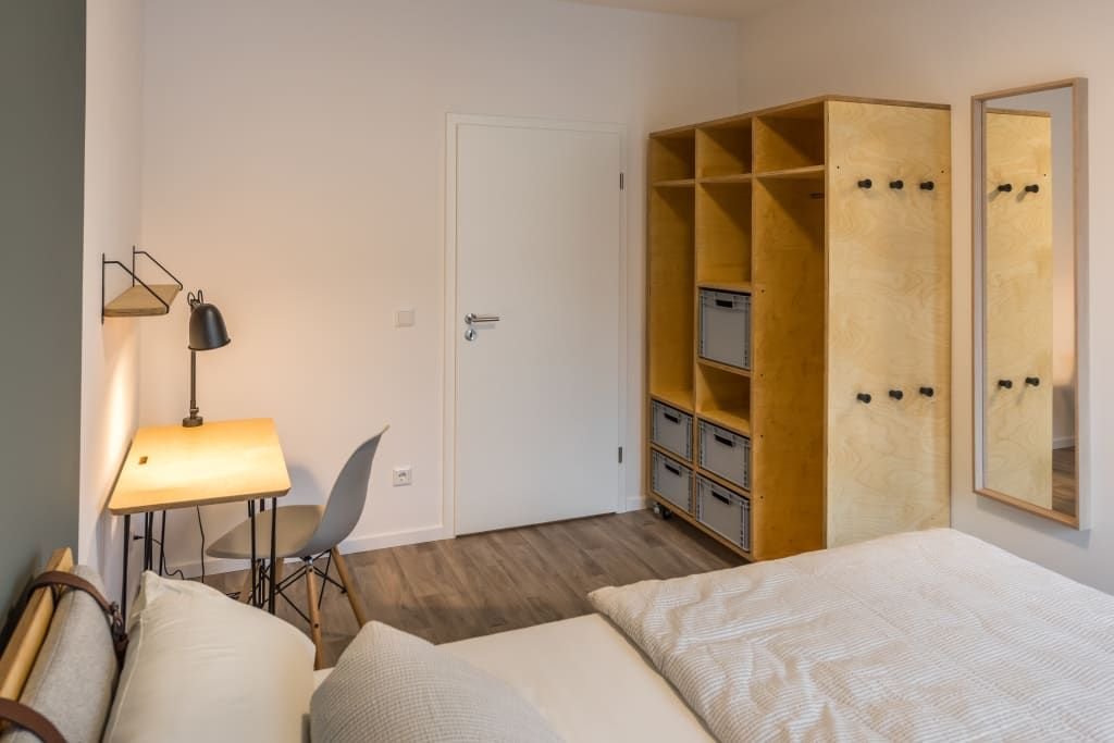 Wohnung zur Miete Wohnen auf Zeit 895 € 3 Zimmer 11,9 m²<br/>Wohnfläche 04.12.2024<br/>Verfügbarkeit Einbecker Straße 27 Friedrichsfelde Berlin 10317