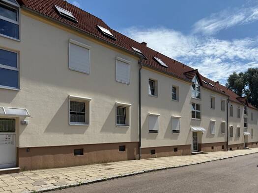 Wohnung zum Kauf 98.000 € 2 Zimmer 60 m² Feldwiesenstraße 5 Ammendorf-Beesen Halle 06130