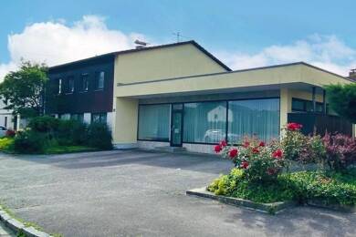 Mehrfamilienhaus zum Kauf 450.000 € 6 Zimmer 198 m² 968 m² Grundstück frei ab sofort Neuötting Neuötting 84524